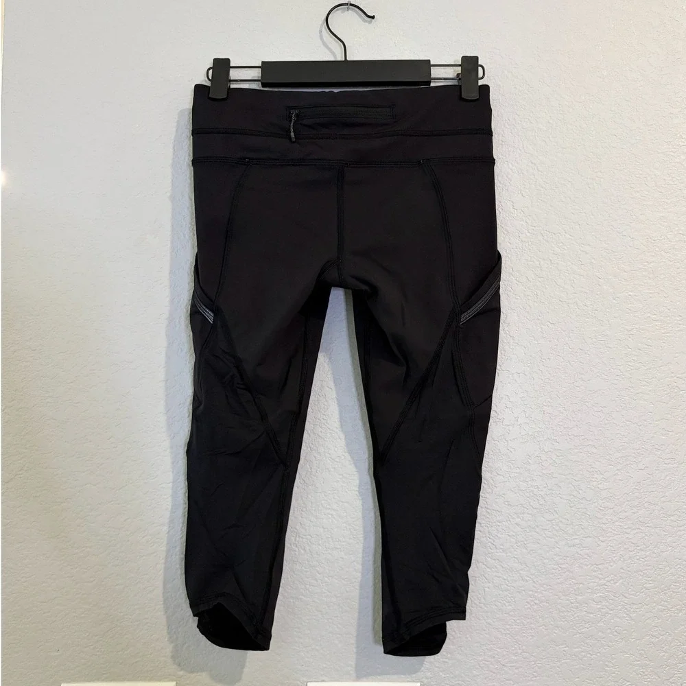Lululemon Run Speed Track Crop Black Leggings SIZE 4